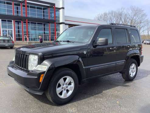 Clean! 2012 Jeep Liberty Sport! 4x4! Dependable! for sale in Ortonville, MI