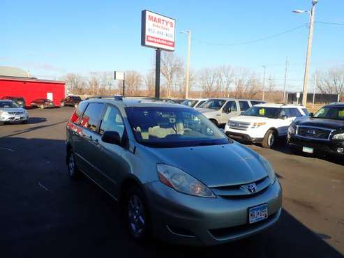 2006 Toyota Sienna LE 7 Passenger 4dr Mini Van w.Clean CARFAX+1owner... for sale in Savage, MN