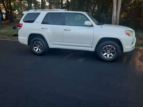 2011 Toyota 4runner SR5 premium - cars & trucks - by owner - vehicle... for sale in Annandale, District Of Columbia