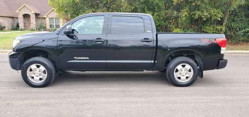 2013 Toyota Tundra SR5 Crewmax! 1-Owner Clean title! Entiendo... for sale in Burleson, TX