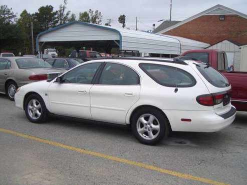 2003 ford taurus s/w for sale in Jacksonville, NC