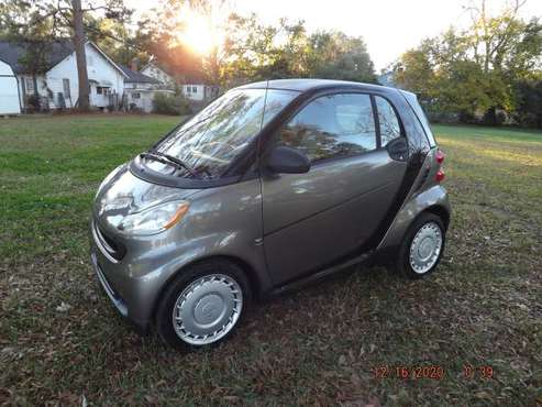 2011 SMART CAR, ONLY 29K MILES ! READY TO GO ! CLEAN TITLE ! - cars... for sale in Experiment, GA