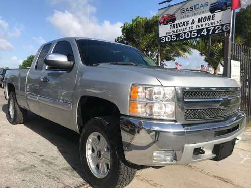 2013 Chevrolet Silverado 4x4 * FINANCING AVAILABLE * - cars & trucks... for sale in Miami, FL