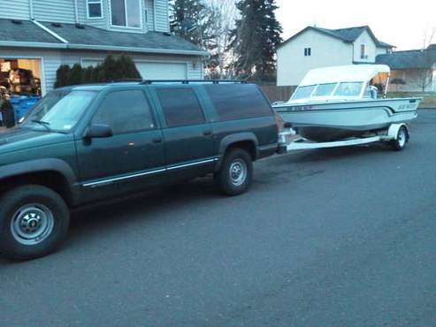 SUBURBAN, DIESEL !, 4x4, Heavy 3/4 Ton, LOWER PRICEmay trade for... for sale in Columbia City, OR