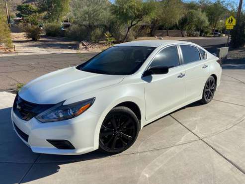 2018 Nissan Altima (Midnight Edition) - cars & trucks - by owner -... for sale in Phoenix, AZ