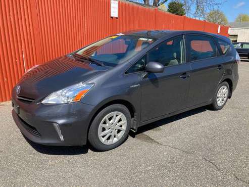 2012 Toyota Prius V II Model, 1 Owner Car, New Tires - cars & for sale in Peabody, MA