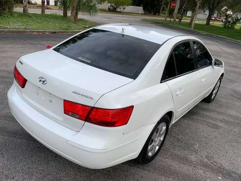 CLEAN 2009 HYUNDAI SONATA EXCELLENT CONDITION MILES 154k COLD AC... for sale in Fort Pierce, FL