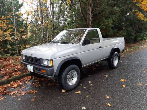 1996 Nissan one owner 4wd XE low miles pick up - for sale in Tacoma, WA