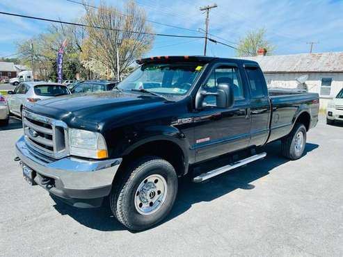 2004 Ford F250 Super Duty 8ft Bed 4D 4x4 Low Mileage Mint Condition for sale in Halltown, WV