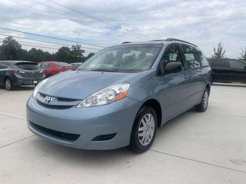 2008 Toyota Sienna - Financing Available! - cars & trucks - by... for sale in Loganville, GA