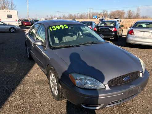 2006 Ford Taurus 53,000 actual mi! - cars & trucks - by dealer -... for sale in Oshkosh, WI