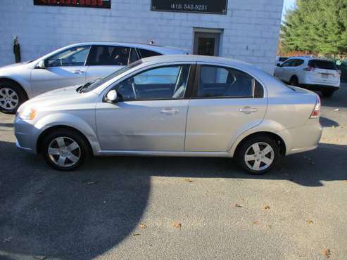 CHEVROLET 2010 AVEO SUPER CLEAN GAS SAVER LOW MILES ONLY 118K - cars... for sale in Springfield, MA