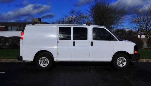 08 GMC Savanna 3500 Work Van Custom Shelves Clean Runs Great Carfax... for sale in Philadelphia, PA