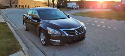 2015 Nissan Altima S,123K miles. Runs Gr8, Clean title. No issues. -... for sale in Addison, IL