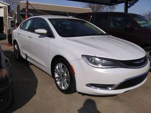 2015 Chrysler 200 - cars & trucks - by dealer - vehicle automotive... for sale in Erie, PA