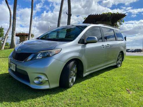 2011 Toyota Sienna XLE 8-Passenger- 80 K. Miles ONLY - cars & trucks... for sale in Kahului, HI