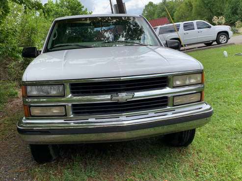 1997 Chevy Cheyenne white - cars & trucks - by owner - vehicle... for sale in Dickson, TN