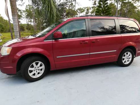 2009 Chrysler Town and Country Touring for sale in Malabar, FL