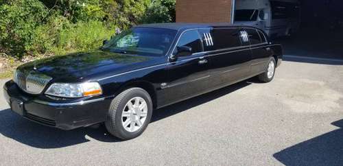 2011 Lincoln Town Car Limousine - cars & trucks - by owner - vehicle... for sale in Waterbury, CT