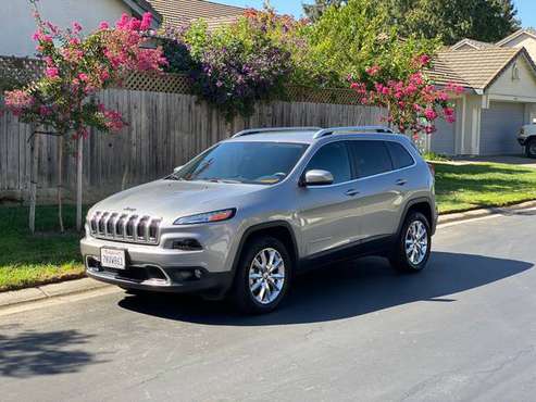 2015 Jeep Cherokee Limited V6 4WD | CLEAN TITLE | BEAUTIFUL for sale in Elk Grove, CA