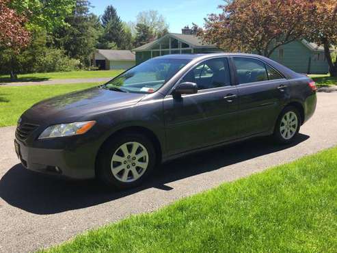 Toyota Camry XLE with 119,000 Miles - cars & trucks - by owner -... for sale in Pittsford, NY
