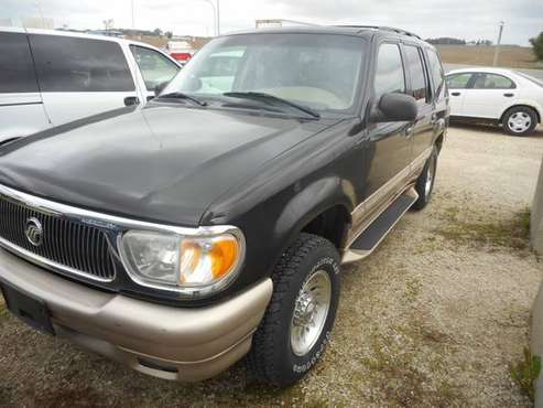 2000 Mercury Mountaineer 4dr 4x4 - - by dealer for sale in Eyota, MN