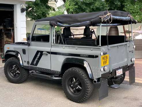 land rover defender - cars & trucks - by owner - vehicle automotive... for sale in Lynnfield, MA