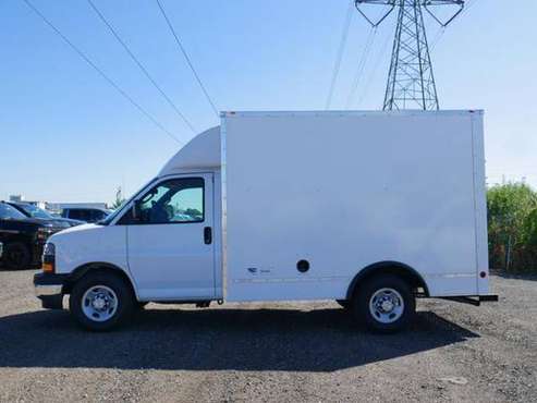 New 2019 Chevrolet 10' Cutaway Box Van for sale in Saint Paul, MN