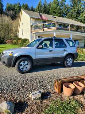 2005 Ford Escape 4WD - cars & trucks - by owner - vehicle automotive... for sale in Boring, OR