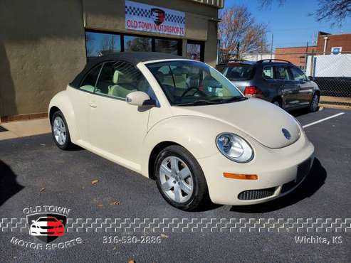 2007 Volkswagen Beetle Convertible - New Top, Leather, Low Miles!! -... for sale in Wichita, OK