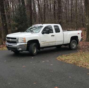 2007 Chevy 2500 HD - cars & trucks - by owner - vehicle automotive... for sale in Orefield, PA
