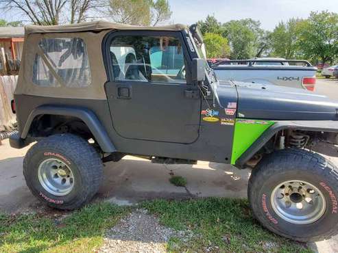 Jeep wrangler 97 for sale in Fremont, NE