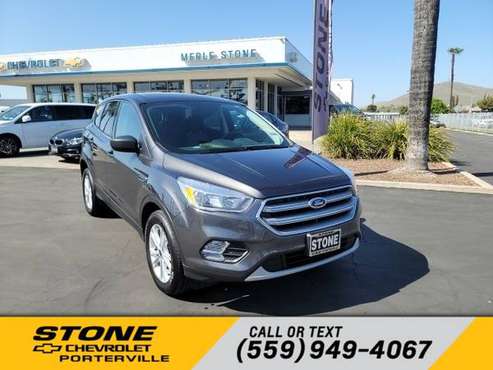 2017 Ford Escape SE - - by dealer - vehicle for sale in Porterville, CA