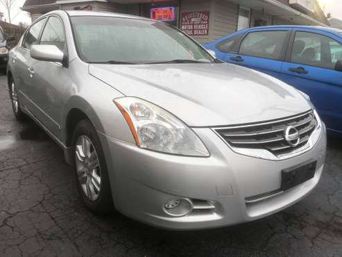 2010 Nissan Altima- 4cylinder- 30 day warranty - cars & trucks - by... for sale in Buffalo, NY