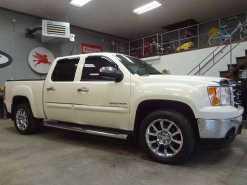 2013 GMC Sierra 1500 SLE Crew Cab - - by dealer for sale in Brockport, NY