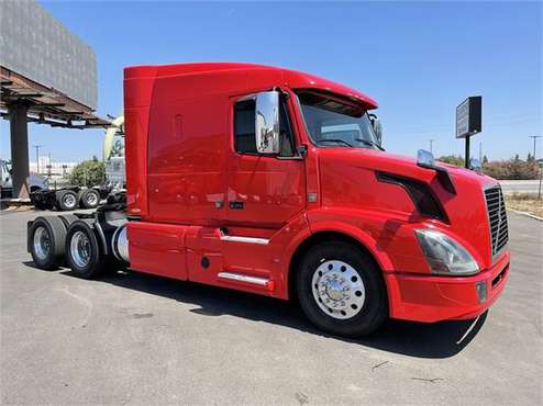 2017 VOLVO VNL64T630 - - by dealer - vehicle for sale in Bakersfield, CA