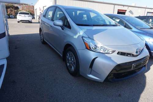 2017 Toyota Prius Four Prius V Station Wagon tons of room for sale in Boulder, CO