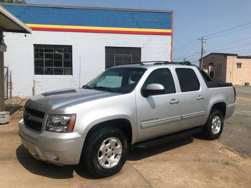 2010 CHEVY AVALANCHE LS-TRADES WELCOME - cars & trucks - by dealer -... for sale in Benton, AR