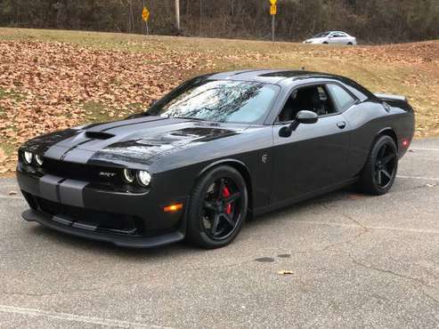 Challenger Hellcat 2015 - cars & trucks - by owner - vehicle... for sale in Woodstock, GA
