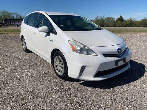 2012 Toyota Prius V wagon - cars & trucks - by owner - vehicle... for sale in Austin, TX
