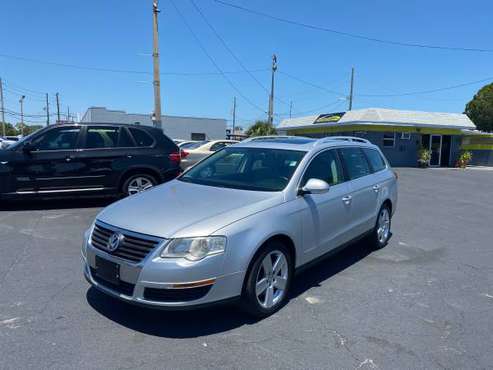 2009 Volkswagen Passat Wagon Immaculate Condition - cars & for sale in St.petersburg, FL