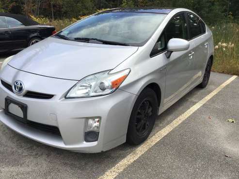 2010 Toyota Prius hybrid solar roof leather nav $5500 for sale in Beverly, MA