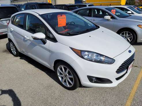 2015 Ford Fiesta SE - Guaranteed Approval-Drive Away Today! - cars & for sale in Oregon, MI