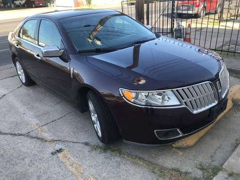 2011 Lincoln MKZ 6 cyl for sale in Laredo, TX