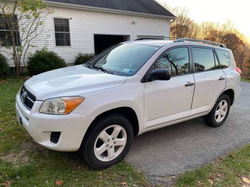 2009 Toyota RAV4 - cars & trucks - by owner - vehicle automotive sale for sale in Stormville, NY