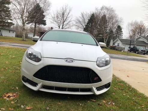 2014 Ford Focus ST - cars & trucks - by owner - vehicle automotive... for sale in Cleveland, WI