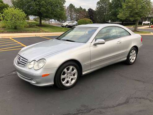 2004 MERCEDES BENZ CLK320 !!! SILVER !!! ONLY 81K !!! SUPER CLEAN... for sale in Barrington, IL