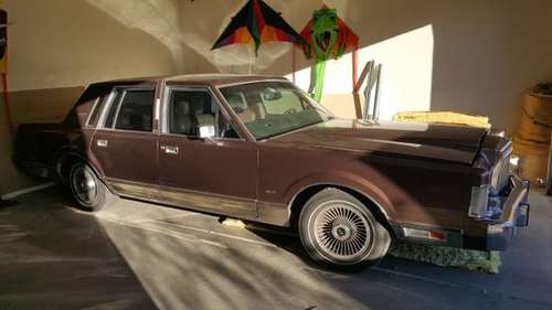 1988 Lincoln Town Car Signature Series "barn find" 43K original miles for sale in Glendale, AZ