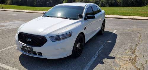 Ford Taurus *57k Miles * Back Up Camera* No Accidents * Rare - cars... for sale in Upper Marlboro, MD
