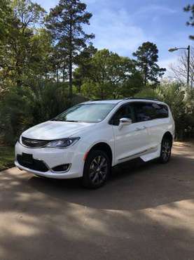 Handicap Accessible 2018 Pacifica Limited - cars & trucks - by owner... for sale in Lufkin, TX